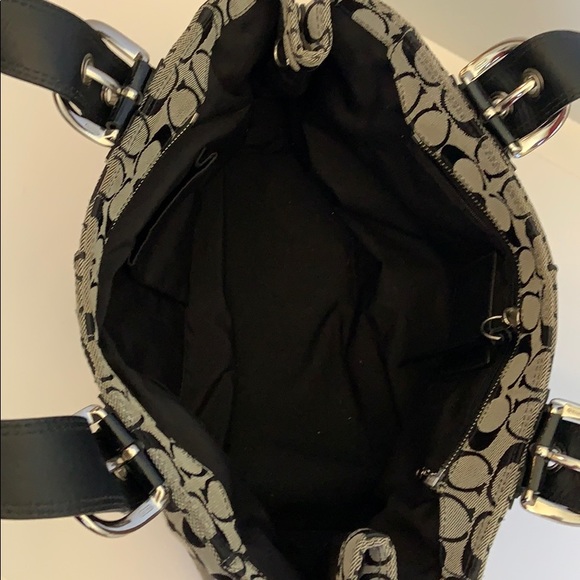 Coach purse - Picture 3 of 4